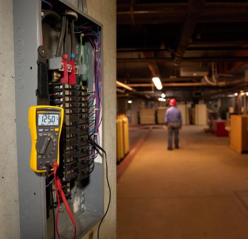 FLUKE - Мултиметър True RMS, Non-Contact Voltage  Fluke 117 Electricians