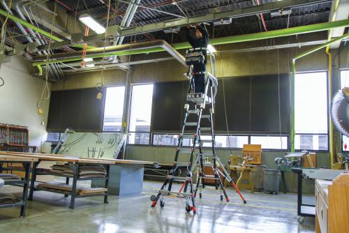 LITTLE GIANT - COMPACT CAGE, 6'-10' Model - ANSI Type IAA - 375 lb Rated, Fiberglass Adjustable Enclosed Elevated Platform  19506-244