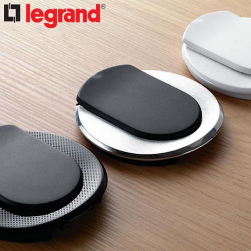 LEGRAND - 054085 Модул за бюро бял 1х 2P контакт и USB + кабел
