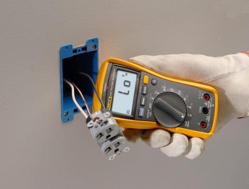 FLUKE - Мултиметър True RMS, Non-Contact Voltage  Fluke 117 Electricians