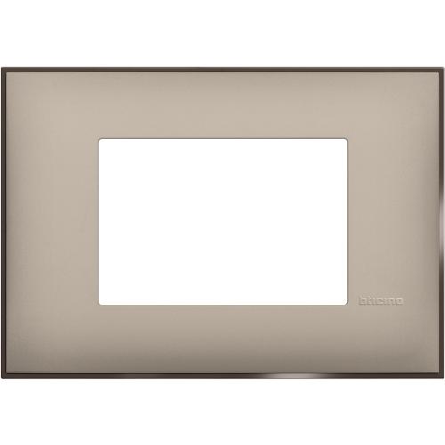 BTICINO - R4803CS Рамка 3М италиански стандарт крем сатен Classia